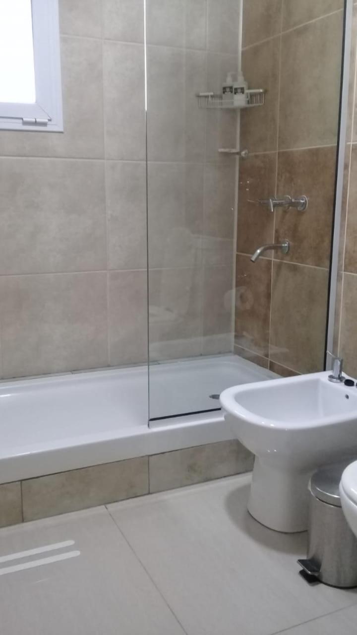 Illia 121 Apart Hotel Neuquén Szoba fotó