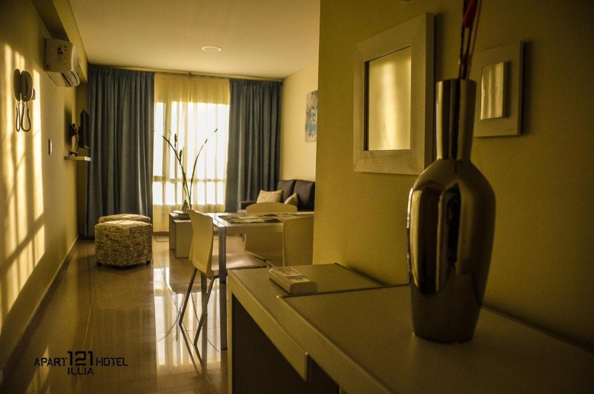 Illia 121 Apart Hotel Neuquén Kültér fotó